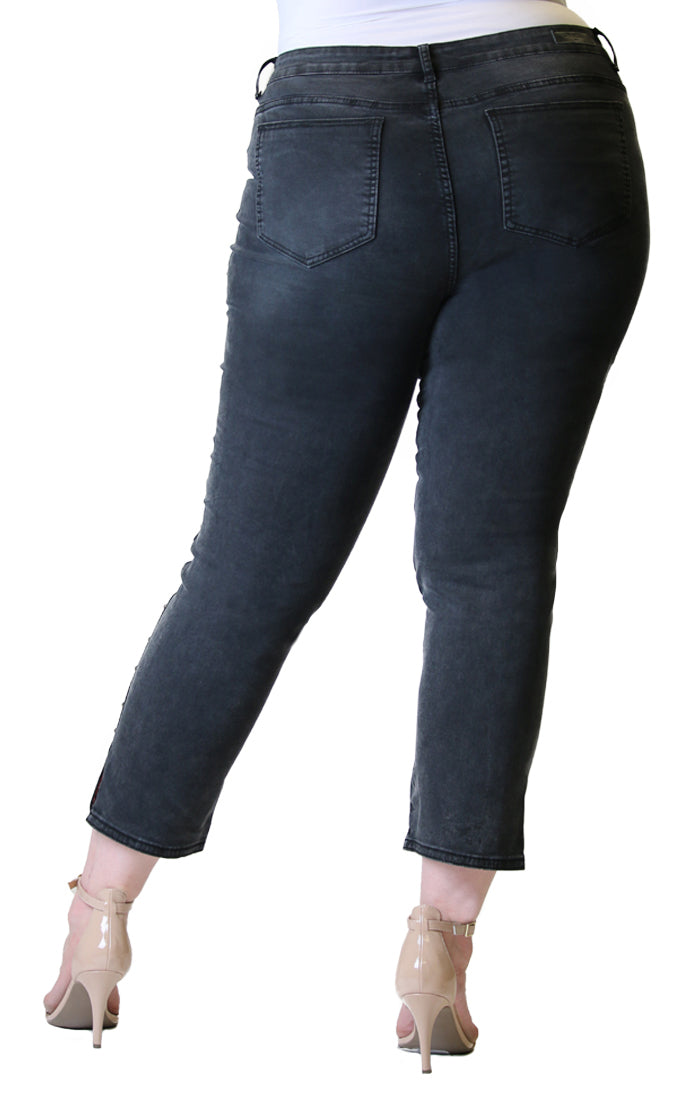 Stud Side Seam Plus Size Skinny Jeans | PN-71090-blk